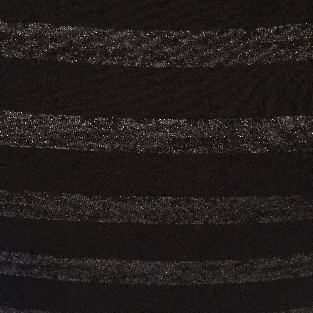 APT 9 Black and silver top size XS - Picture 3 of 5